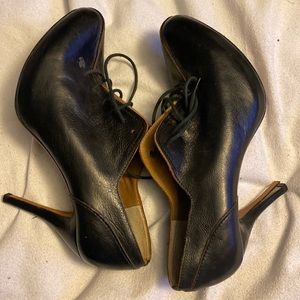 Maxstudio black size 10